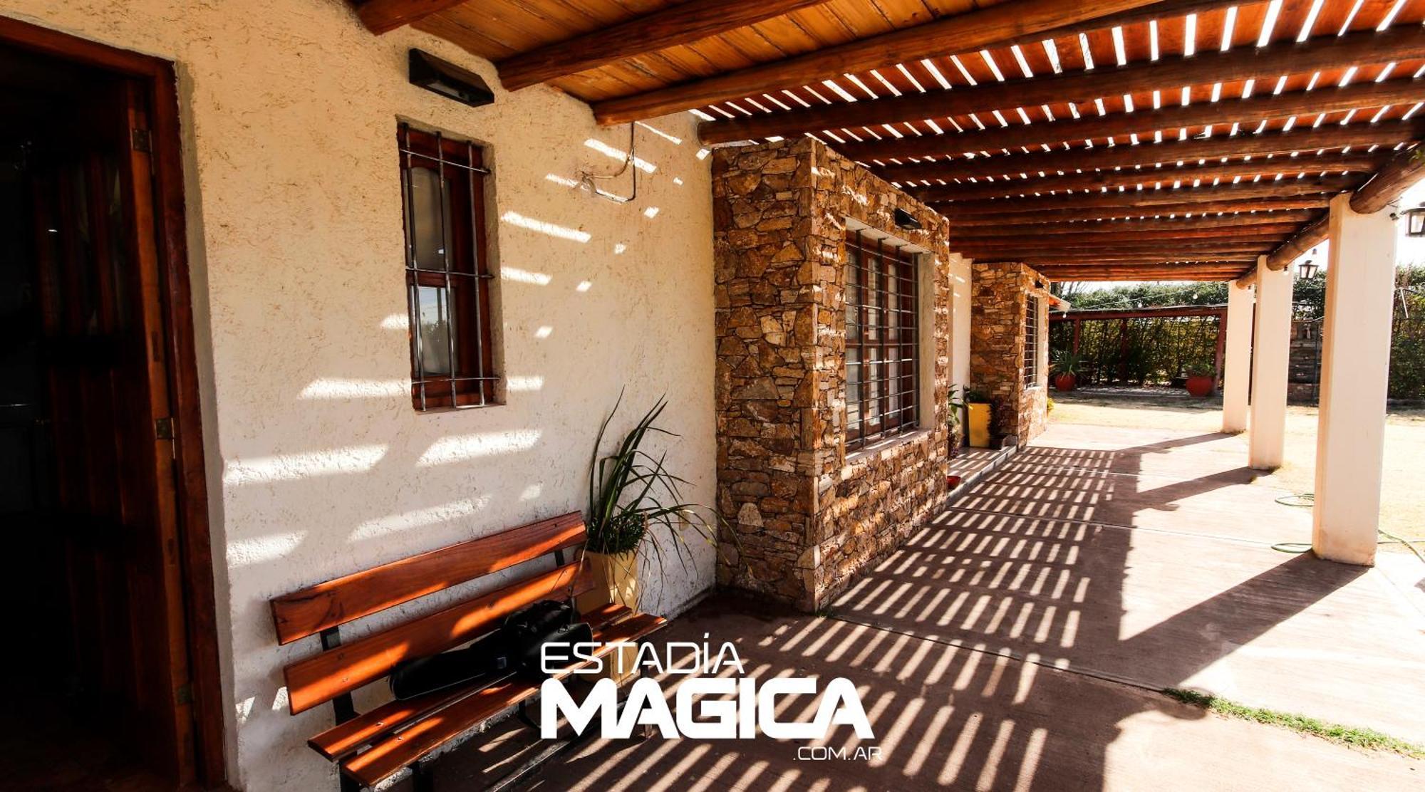 Holiday home Geranios